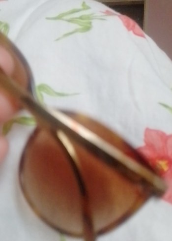 Beden Bej Kadın Gözlüğü, Yırtmaç Detaylı