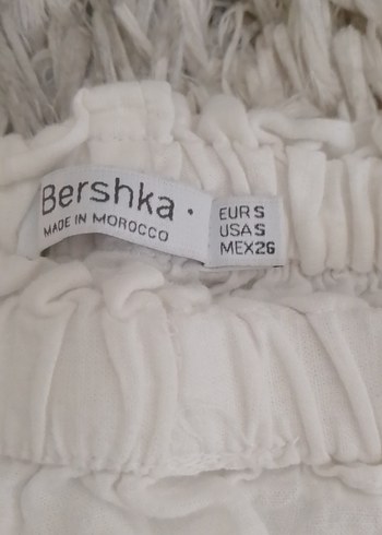 Bershka Kadın Beyaz Keten Fırfırlı Bluz