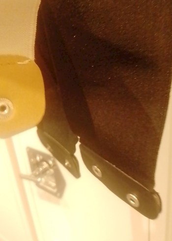 Sarı Parlak Hemşire Korsesi Midi Boy - Görsel 4