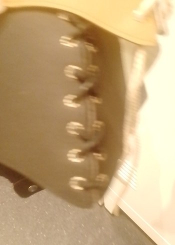 Sarı Parlak Hemşire Korsesi Midi Boy - Görsel 5