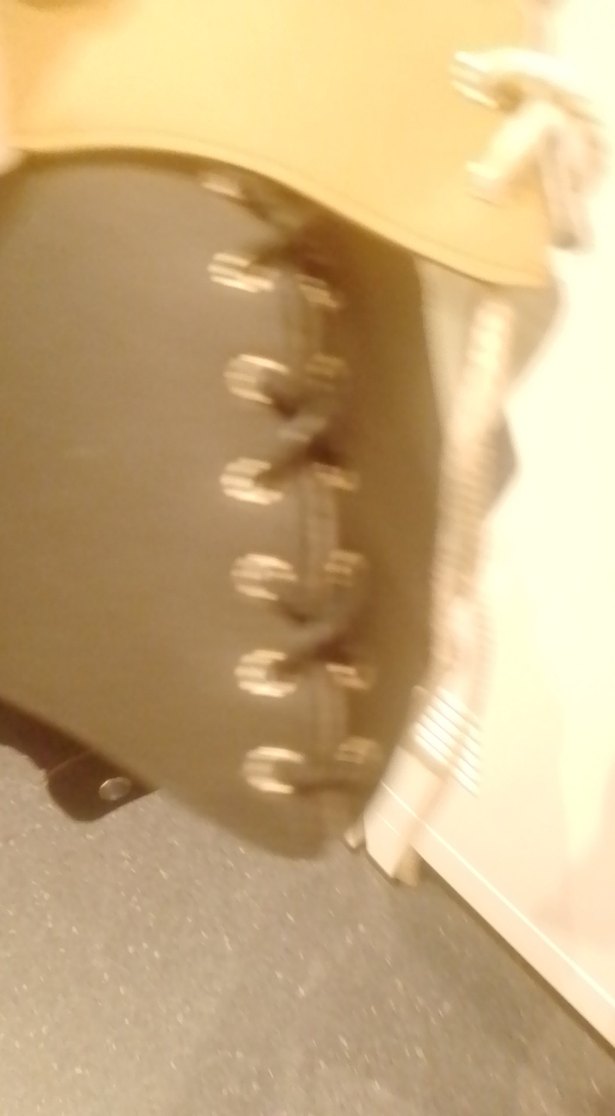 Sarı Parlak Hemşire Korsesi Midi Boy - Görsel 5