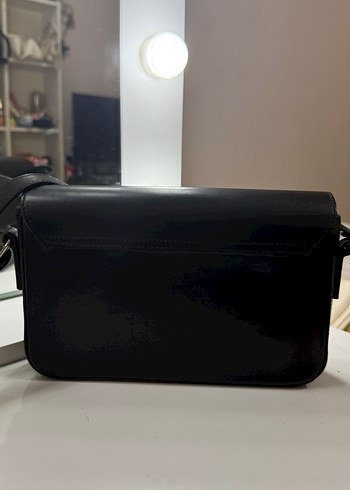 Siyah Deri Tokalı Kadın Çanta - Görsel 2