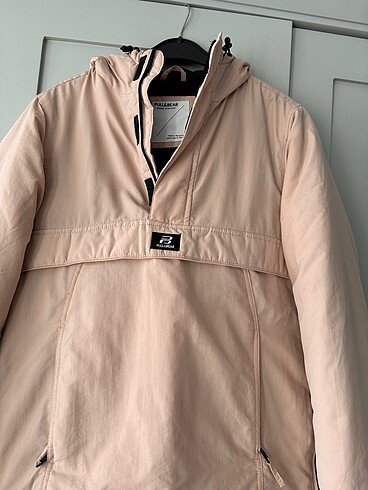 Pull and Bear P&B Kanguru cepli mont