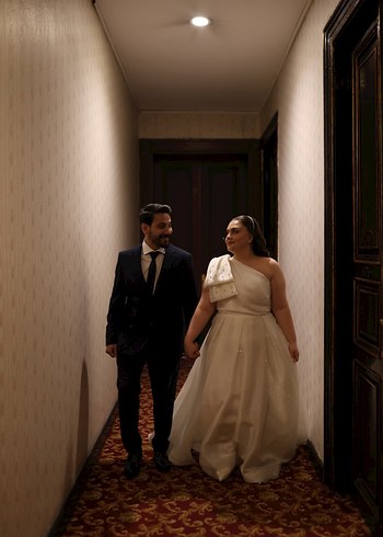 Şeffaf Detaylı Uzun Beyaz Nişan Elbisesi - Görsel 5