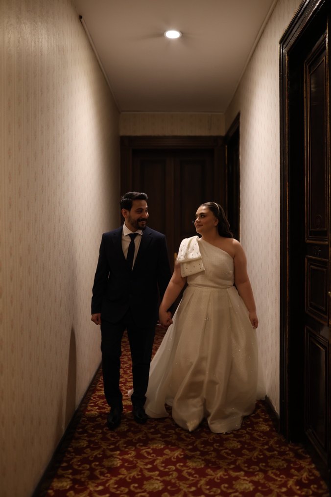 Şeffaf Detaylı Uzun Beyaz Nişan Elbisesi - Görsel 5