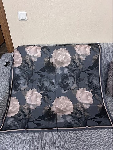 Lotus desen eşarp