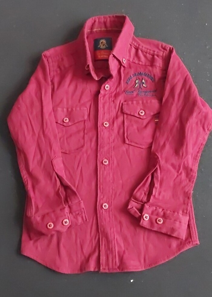 Yeni markalı gömlek - Görsel 2