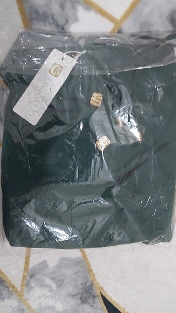 Etiketli yeni takım  - Görsel 19