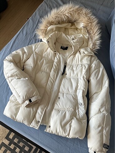 Bershka mont
