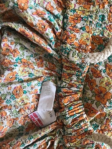 4 Yaş Beden turuncu Renk Zara 4-5 yaş çiçekli elbise