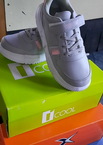 Gri Kız Spor Ayakkabı Velcro Bantlı