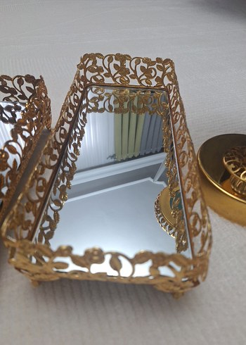 İşlemeli Altın Renkli Parlak Servis Seti - Görsel 4