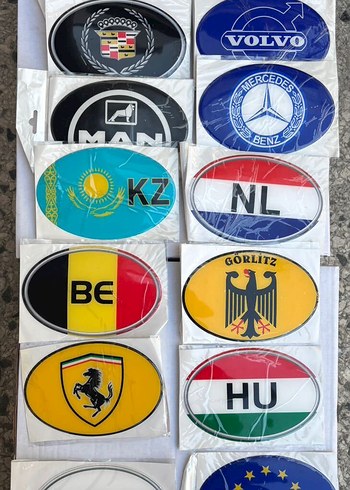 Renkli Oval Otomobil Ulke Stickerlari