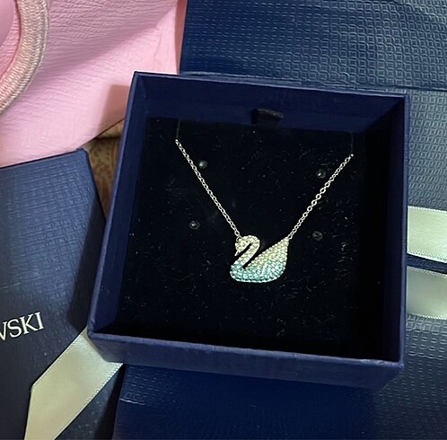 SWAROVSKİ BLUE SWAN