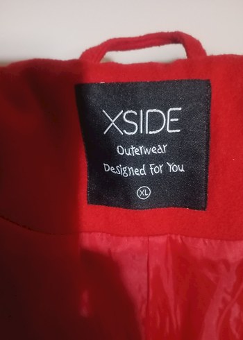 Kırmızı Düğmeli Kadın Kaban - Görsel 5