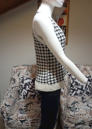 Gri V Yakalı Ekose Desenli Triko Süveter - Görsel 3