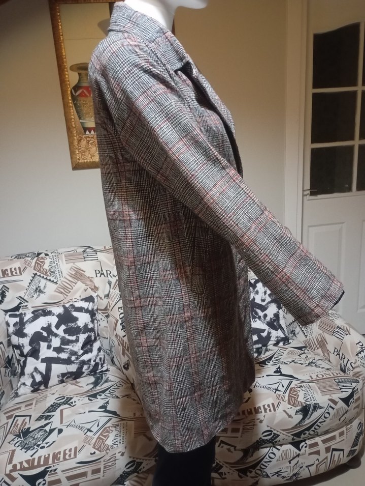 Gri Ekose Desenli Uzun Kadın Ceket - Görsel 3