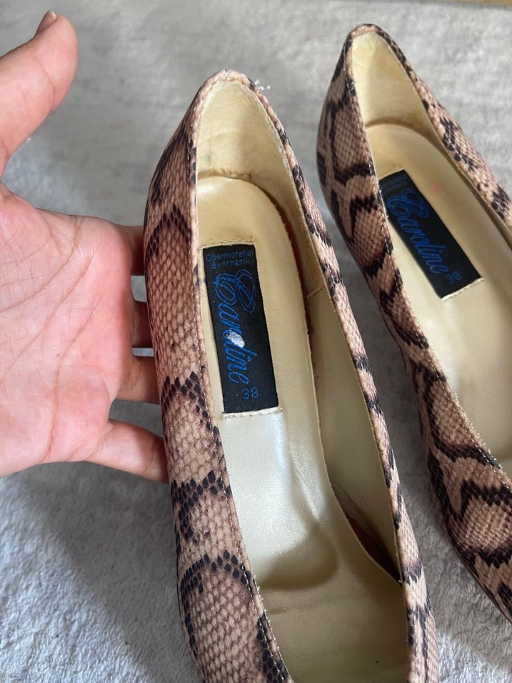 Bej Süet Yılan Desenli Topuklu Ayakkabı - Görsel 2