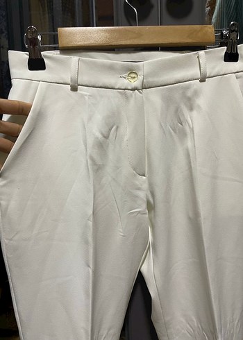 Beyaz Kumaş Pantolon - Görsel 3
