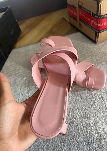 Pudra Pembe Kadın Topuklu Terlik - Görsel 3