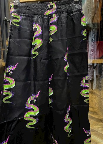 Bershka Saten Pantolon - Görsel 4