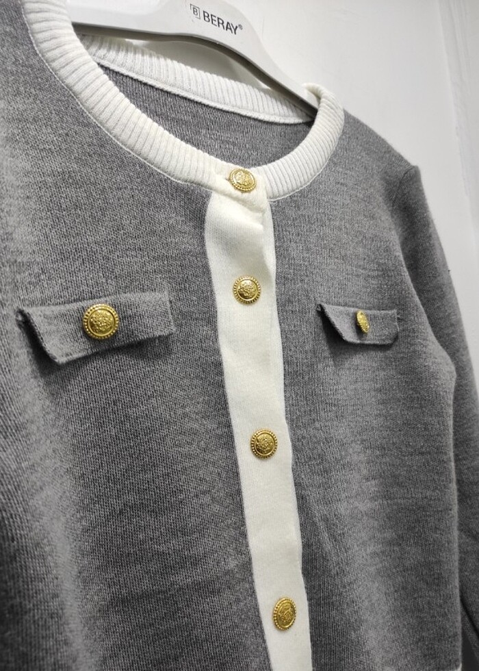 Bisiklet Yaka Düğme Detaylı Düz Triko Hırka  - Görsel 2