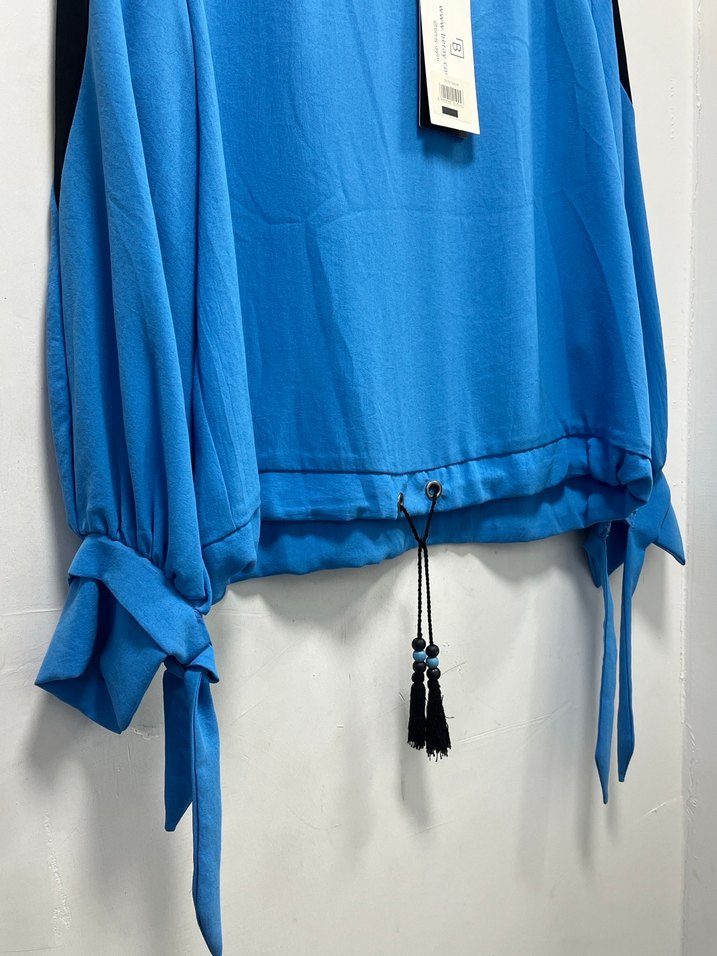 Kadın Mavi Siyah Kuşaklı Uzun Kollu Bluz - Görsel 2