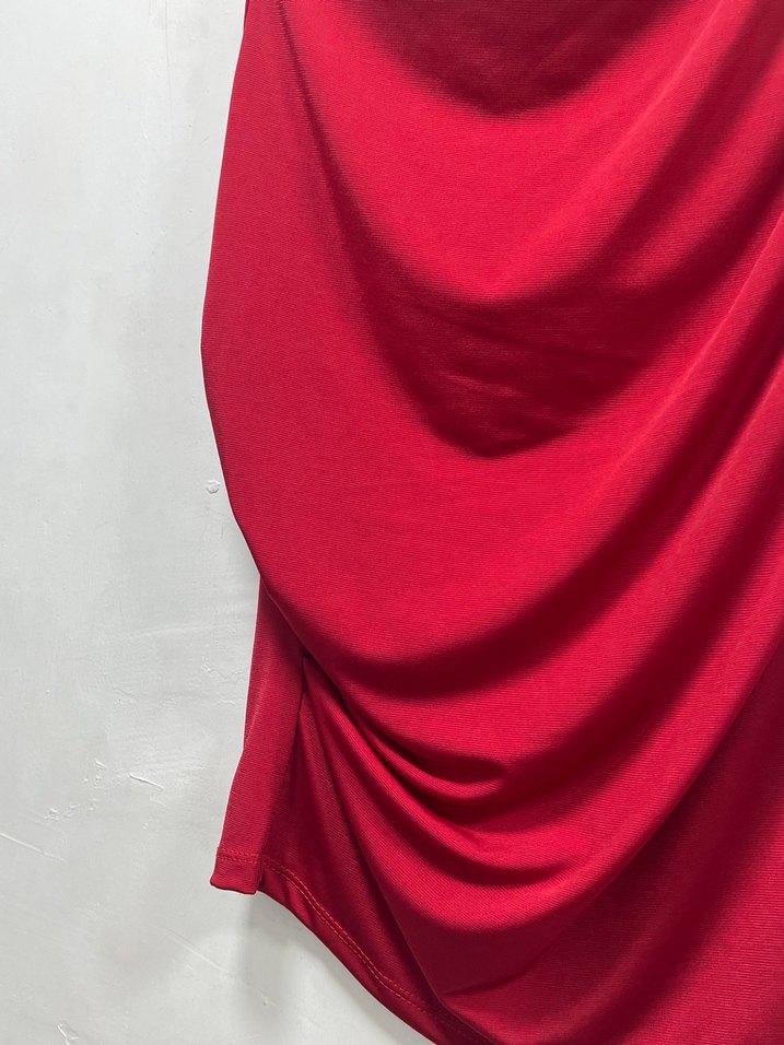 Önü büzgülü Kolsuz Kırmızı Bluz - Görsel 3