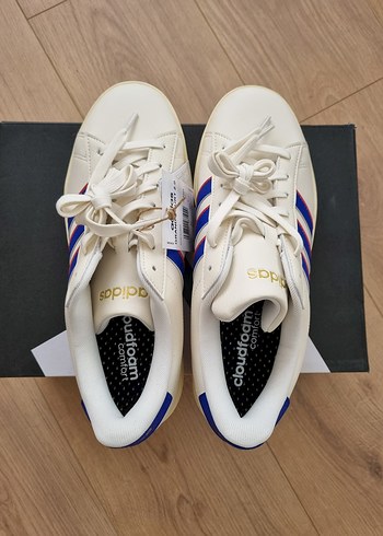 42.5 Beden beyaz Renk Adidas Spor Ayakkabı