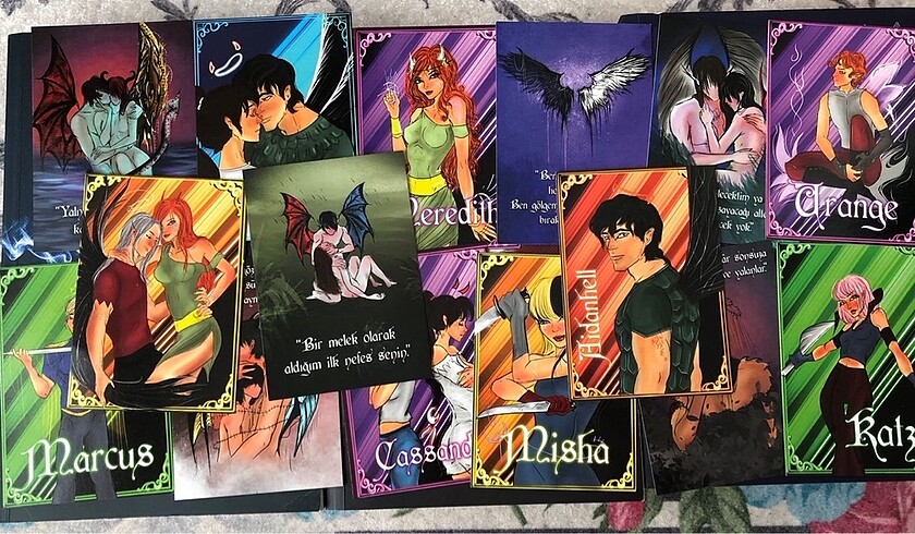 Beden Renk ateşli kanatlar serisi 3 kitap ayraçlı
