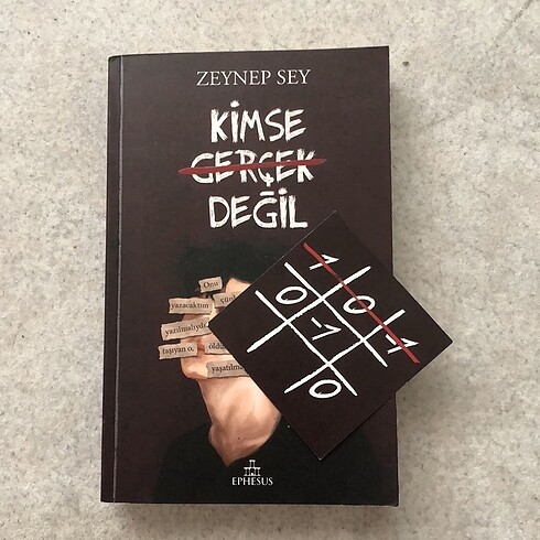 zeynep sey kimse gerçek değil