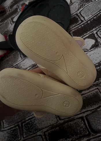 Kız Çocuk Bej Bambi Baskılı Kaydırmaz Terlik - Görsel 2