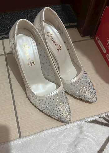 Beyaz Taşlı Stiletto Kadın Abiye Ayakkabı