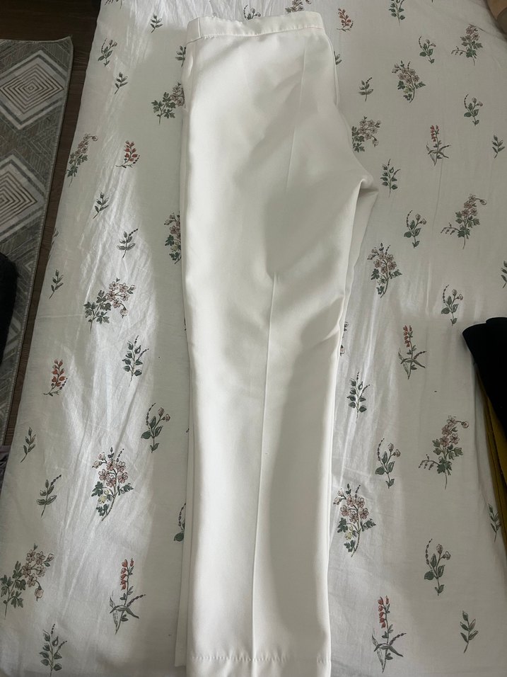 Kadın Beyaz Normal Kesim Kumaş Pantolon - Görsel 2