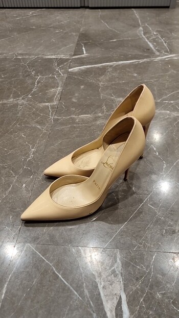Christian Louboutin Christian Louboutin Stiletto - 37 numara