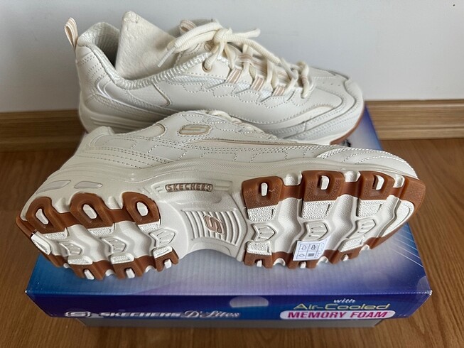 38,5 Beden Skechers Dlite