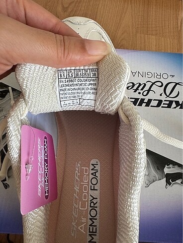 38,5 Beden camel Renk Skechers Dlite