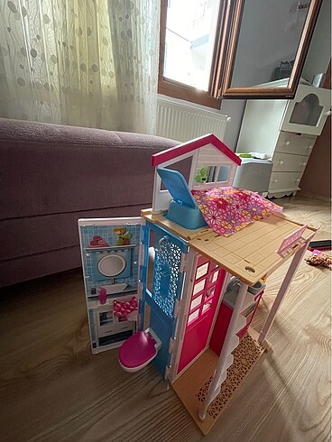  Beden Renk Barbie?nin evi