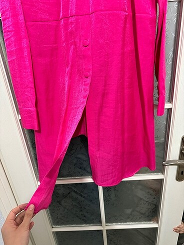 38 Beden pembe Renk Parlak saten gömlek