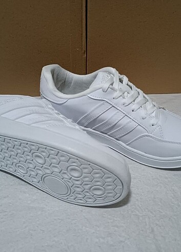 39 Beden Adidas spor ayakkabı