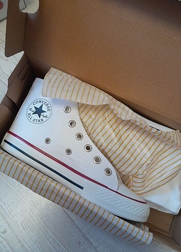 32 Beden beyaz Renk beyaz convers