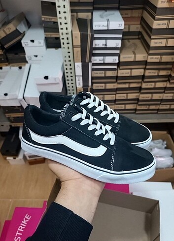 40 Beden ???? Vans Old Scool siyah beyaz????