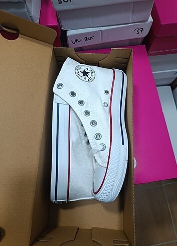 38 Beden ?Convers spor ayakkabı