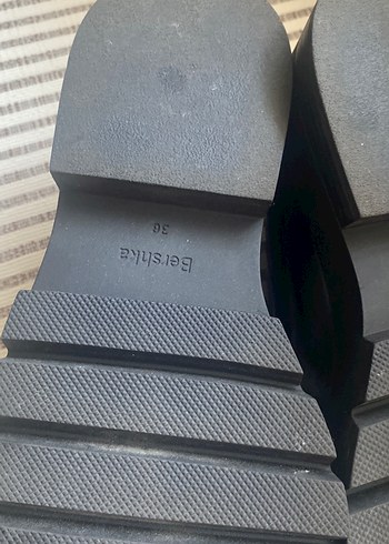 Bershka marka ayakkabı - Görsel 5