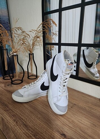 Nike Blazer Mid '77 Ayakkabı 
