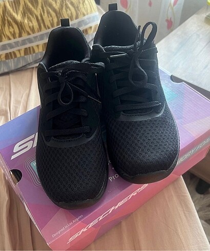 Skechers