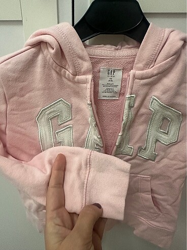 5 Yaş Beden GAP 4-5 yaş fermuarlı sweatshirt