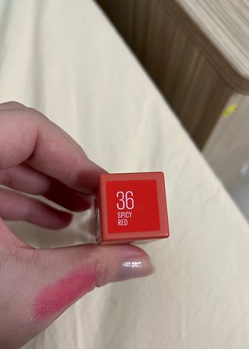 Maybelline Kırmızı Parlak Allı - Görsel 2