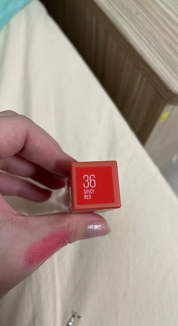 Maybelline Kırmızı Parlak Allı - Görsel 2