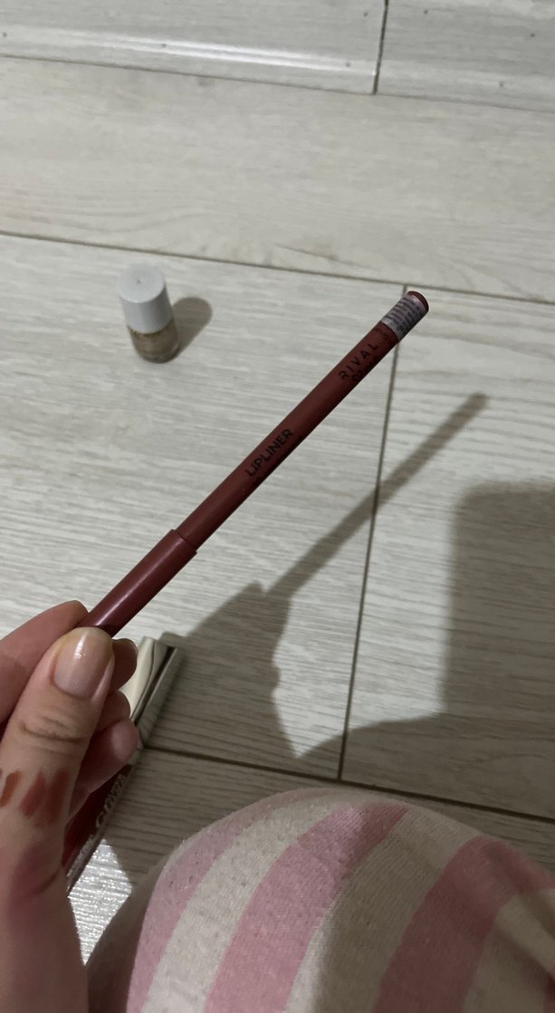 Pastel Bej Göz Kalemi - Görsel 2